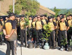 Kapolda Sulbar Tanamkan Nilai Pengabdian dan Kepedulian Lingkungan Lewat Tradisi Tanam Pohon