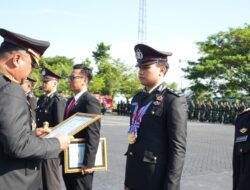 Polda Sulbar Anugerahkan Penghargaan kepada Personel dan Masyarakat pada Hari Bhayangkara ke-80