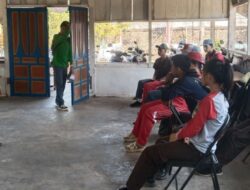 Jelang Upacara HUT RI, Camat Tabulahan Beri Pembekalan kepada Paskibra