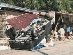 Diduga Pupuk Subsidi Mamasa Dijual ke Mateng, Terungkap Usai Mobil Pikap Kecelakaan di Konduruba