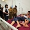 Bupati Mamasa Tinjau Langsung Siswa Diduga Keracunan MBG di Puskesmas Tabulahan