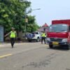 Polantas Polda Sulbar Jadi Penjaga Langkah Pulang Pelajar di SD Kampung Baru
