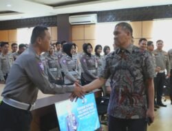 Tegaskan Komitmen Pelayanan Publik, Kapolda Sulbar Ingatkan Polantas Jauhi Pungli dan Arogansi