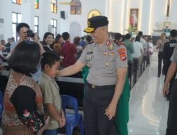 Jaga Harmoni dalam Keberagaman, Kapolda Sulbar Hadir Menyapa Jemaat Santa Maria