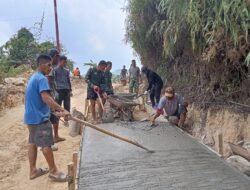 Demi Kelancaran Aktivitas Warga, Satgas TMMD ke-130 Kebut Pengecoran Jalan Pammulukang