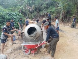 Percepat Pembangunan Desa, Satgas TMMD ke-130 Kodim 1418/Mamuju Kebut Rabat Beton di Pammulukang Barat