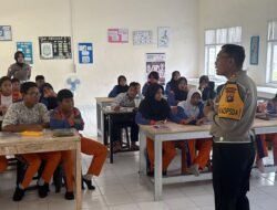 Rawat Harapan, Jaga Keselamatan! Dirlantas Polda Sulbar Motivasi Pelajar Tertib Berlalu Lintas