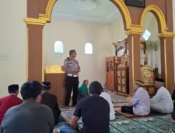 Dekat dengan Masyarakat, Polantas Polda Sulbar Sosialisasikan Operasi Patuh Marano Lewat Jumat Keliling